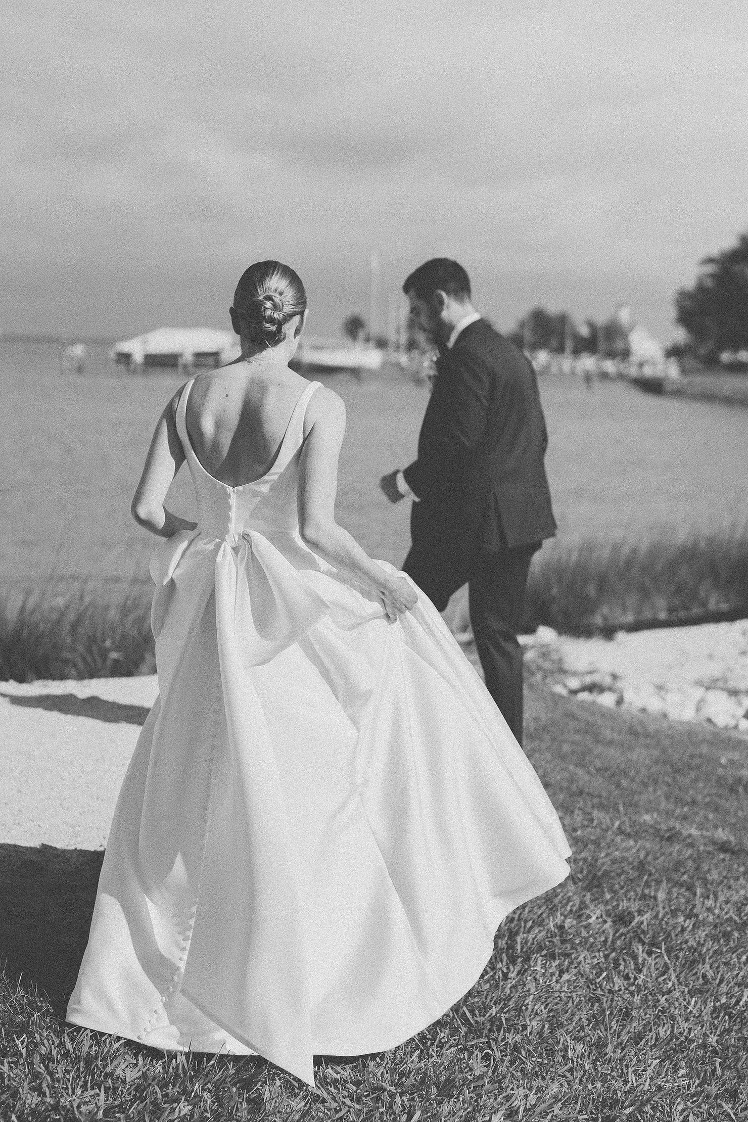 Charming waterfront elopement at Kent Island, Maryland