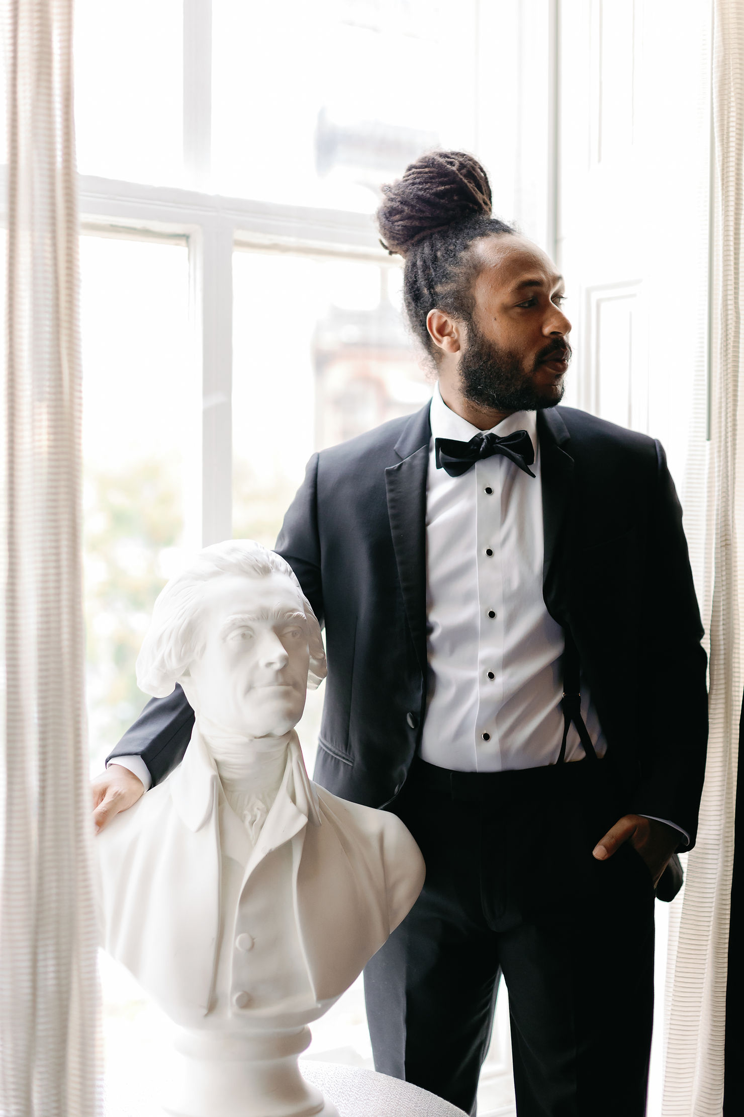 A classy and elegant Downtown DC wedding at Hotel Monaco 
