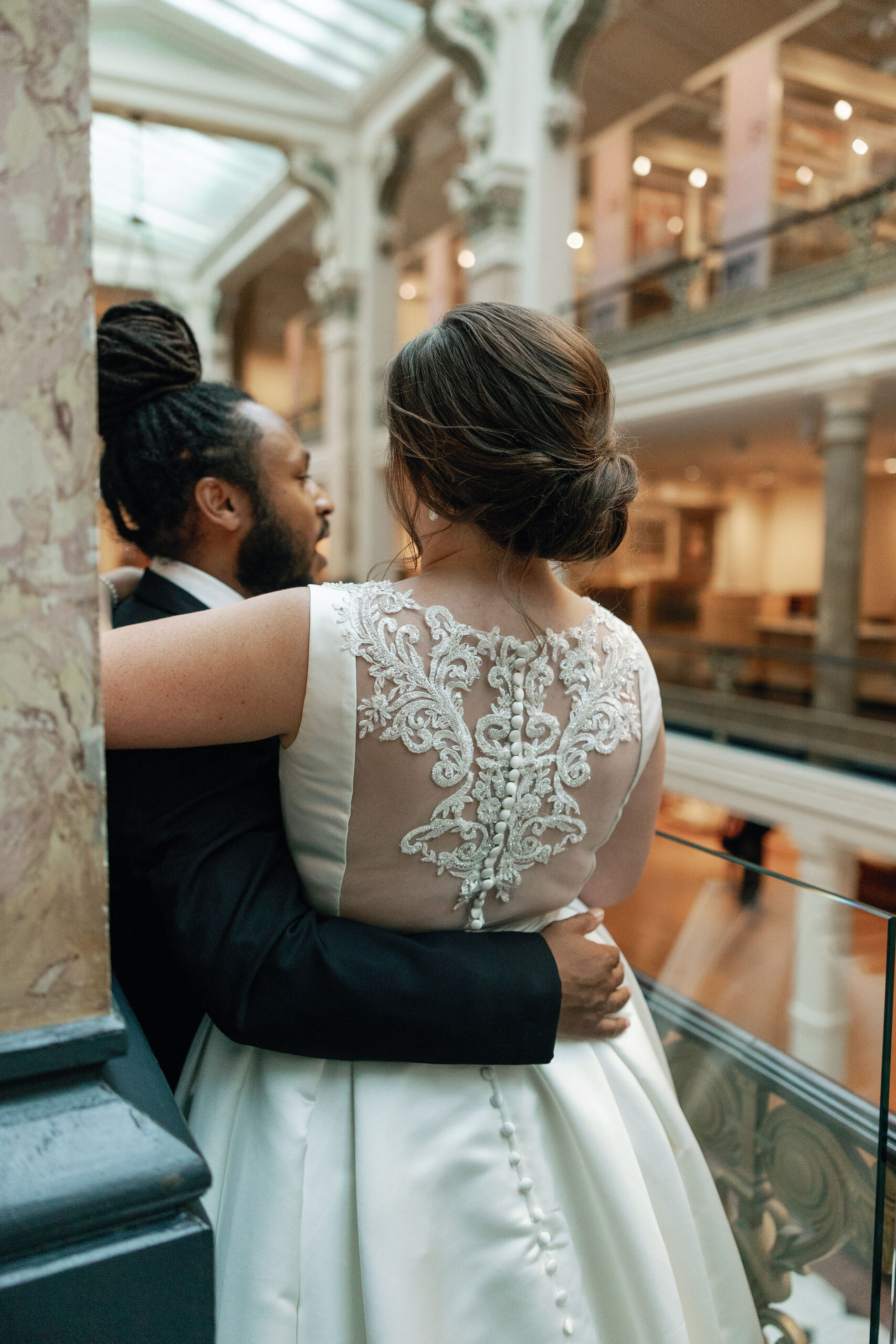 Beautiful wedding photos from inside the National Portrait Gallery in Washington DC