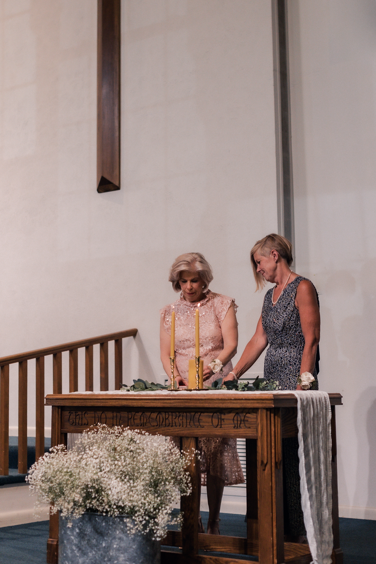 unity candle ceremony in eldersburg maryland at liberty Presbyterian church 